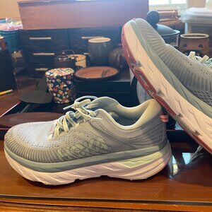 Hoka One One Bondi 7  Women's Size 7.5
